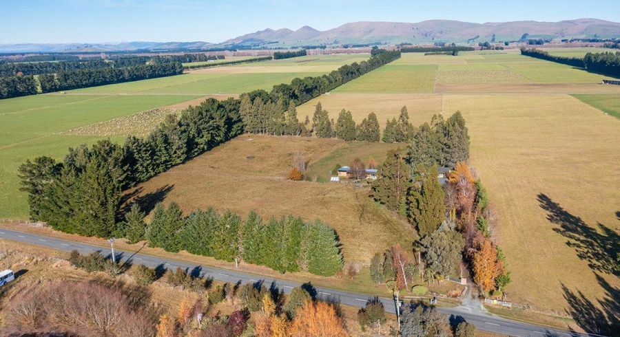  at 1015 Ellis Road, Lumsden