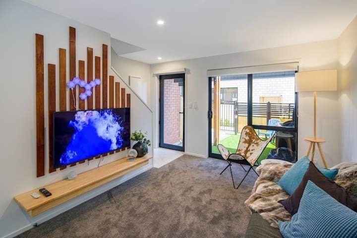  at 4/12 Biddle Crescent, Taita, Lower Hutt, Wellington