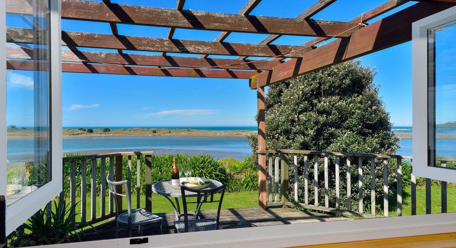  at 175B Mahia East Coast Road, Māhia