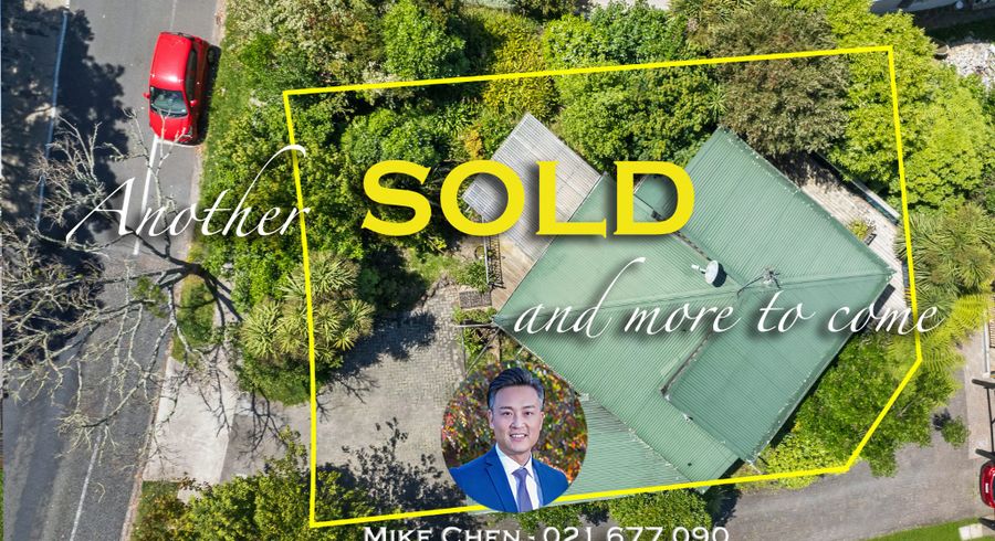  at 1/64 Mirrabooka Avenue, Botany Downs, Auckland