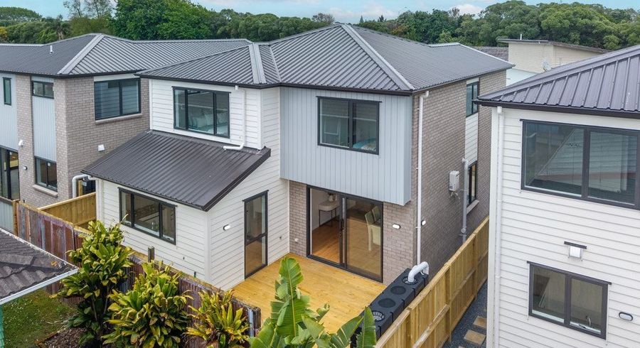  at 9 Coptic Place, Mangere East, Auckland