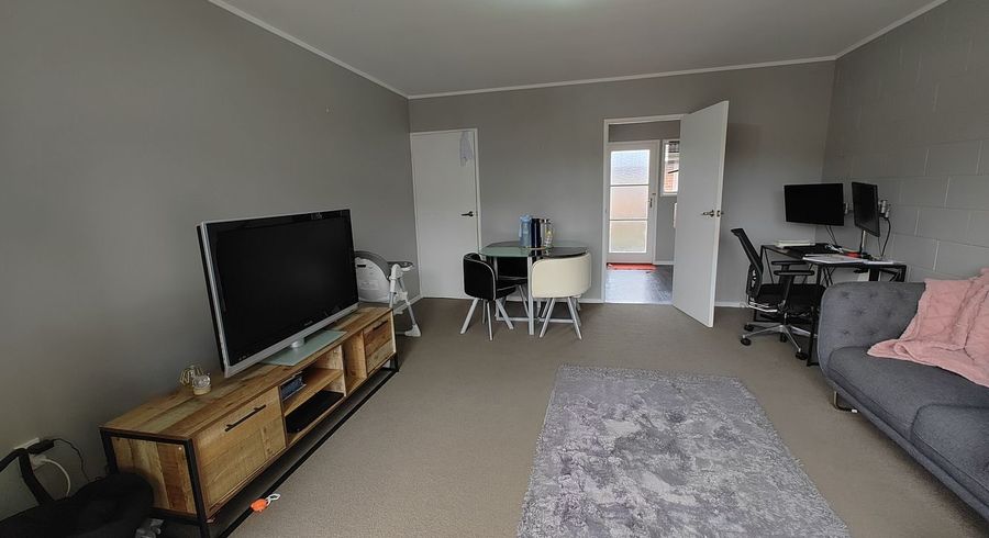  at 3/26 Doncroot Street, Morningside, Auckland City, Auckland