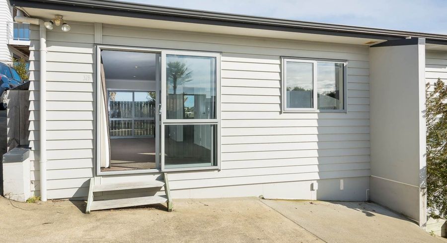  at 32b Braemar Road, Rothesay Bay, North Shore City, Auckland