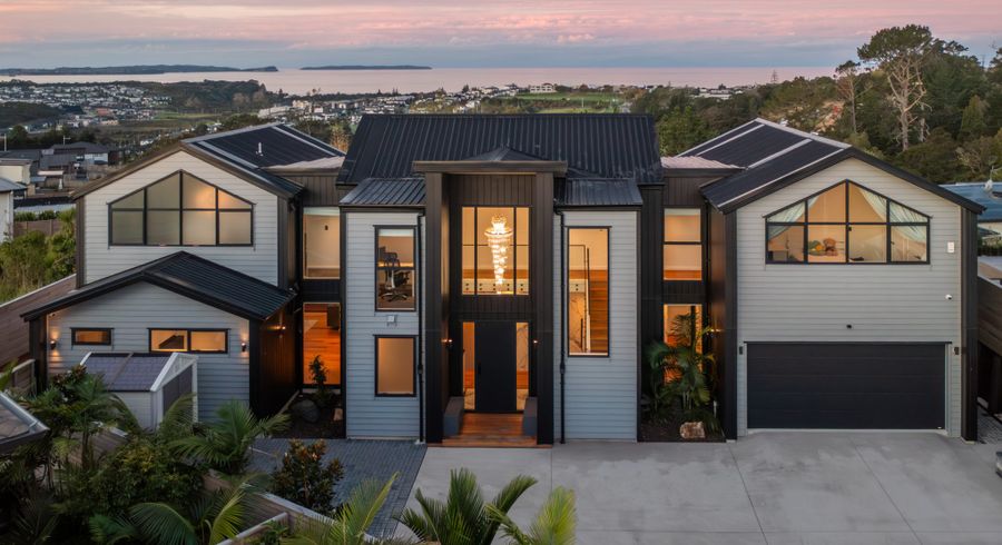  at 4 Taku Close, Long Bay, North Shore City, Auckland