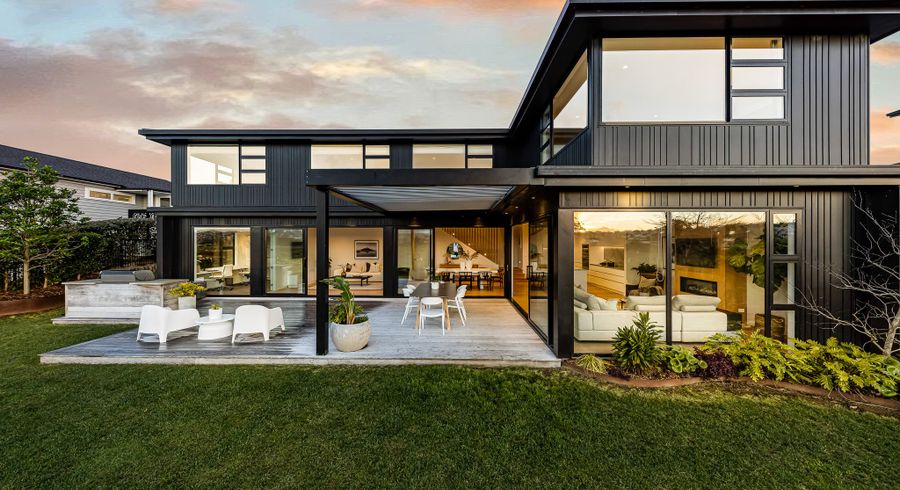  at 8 Miran Lane, Red Beach, Rodney, Auckland