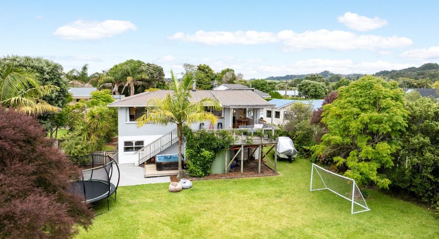  at 10 Williams Crescent, Point Wells, Rodney, Auckland