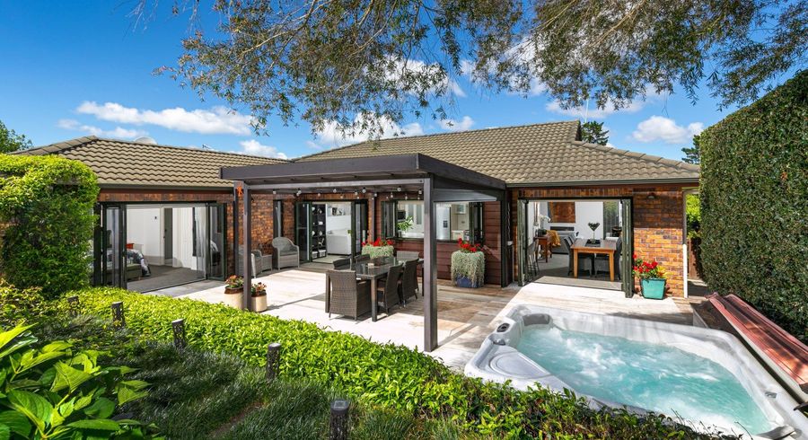  at 3 Admirals Court Drive, Greenhithe, Auckland