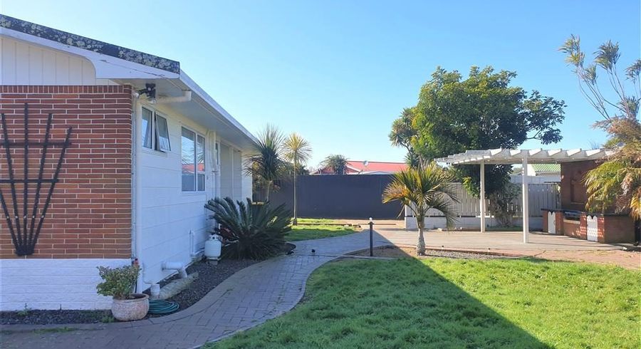 at 25A Buckingham Crescent, Papatoetoe, Manukau City, Auckland