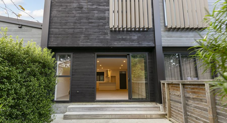  at 16/80 Seatoun Heights Road, Seatoun, Wellington