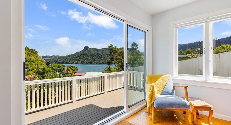  at 18 Foster Avenue, Huia, Auckland