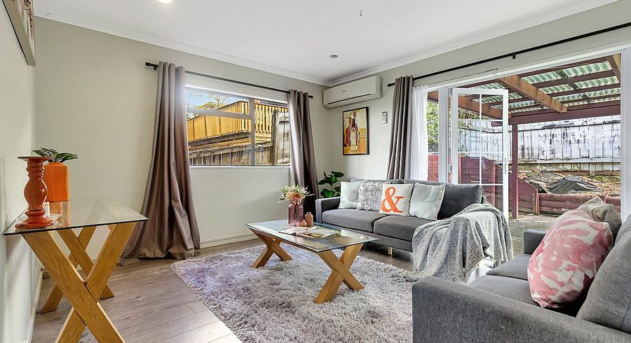  at 2/248 Sturges Road, Henderson, Auckland