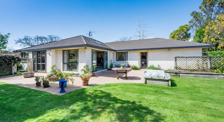  at 2 Charnwood Grove, Waikanae
