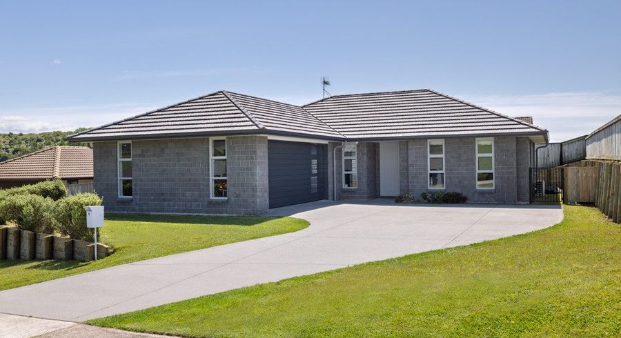  at 81 Falcon Drive, Welcome Bay, Tauranga