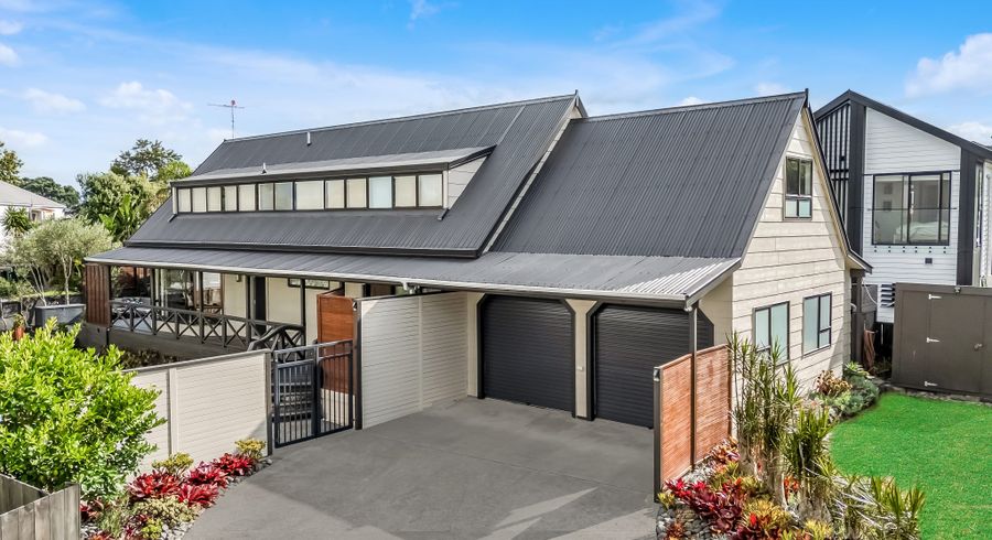  at 11 Marendellas Drive, Bucklands Beach, Manukau City, Auckland