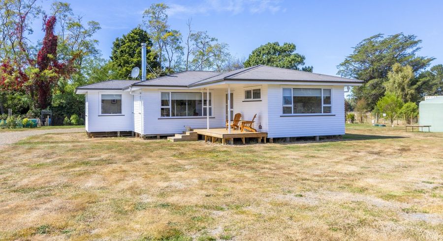  at 18 Murchison Street, Waipawa