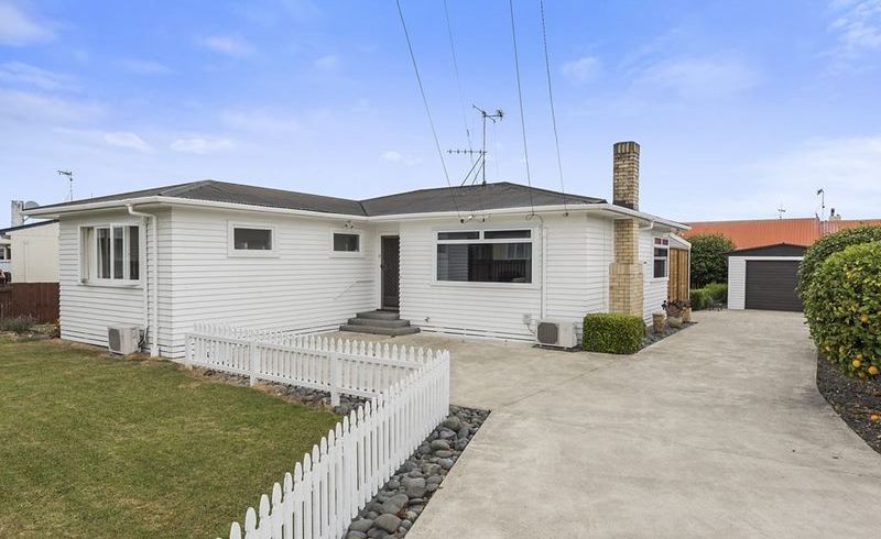  at 8 Poaka Ave, Dinsdale, Hamilton, Waikato