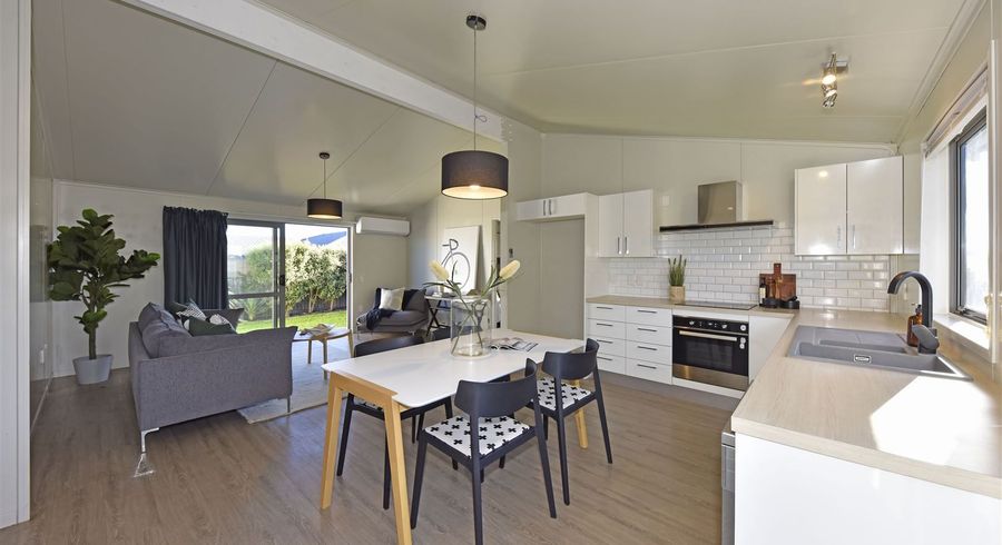  at 3 Kingsbridge Drive, Burwood, Christchurch