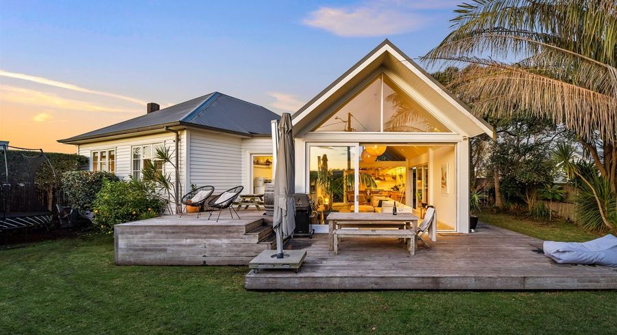  at 17 Vincent Road, Northcote Point, Auckland