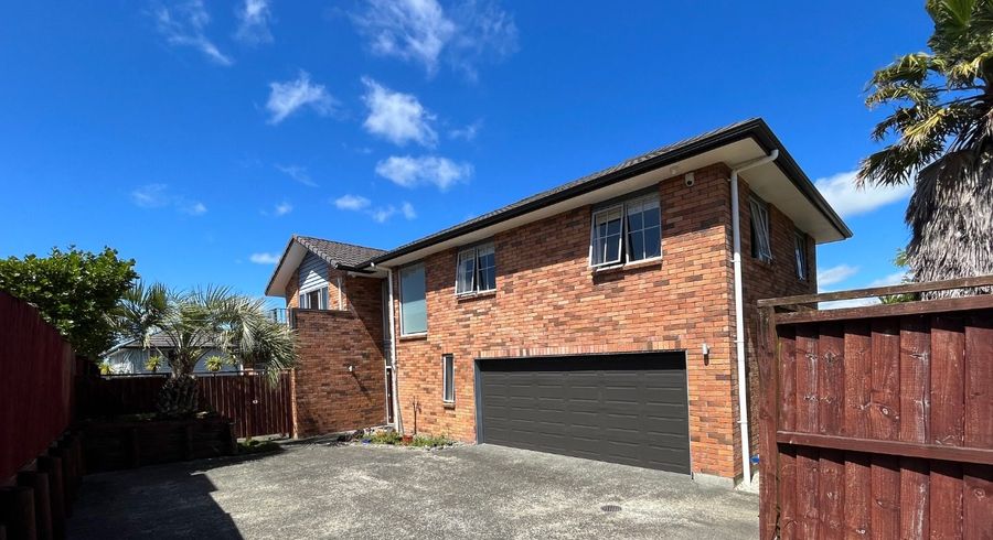  at 6 Springvale Drive, Albany, North Shore City, Auckland