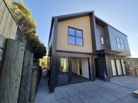  at 14d Omega Street, Newlands, Wellington, Wellington