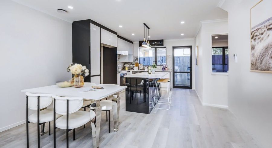  at 38E Seymour Road, Sunnyvale, Waitakere City, Auckland