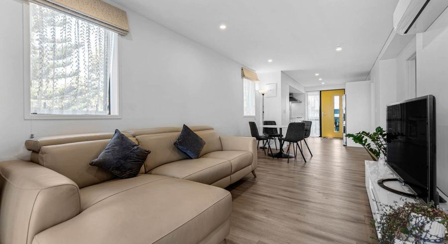  at 8/45 Cessna Crescent, Mangere, Manukau City, Auckland