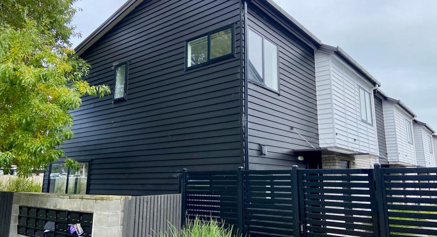  at 41 Whati Lane,, Henderson, Waitakere City, Auckland