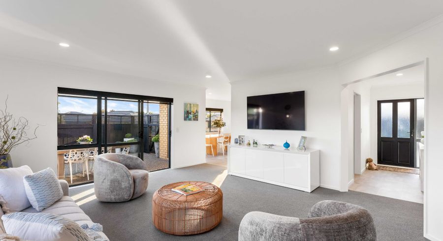  at 32 Monarch Place, Paraparaumu Beach, Kapiti Coast, Wellington