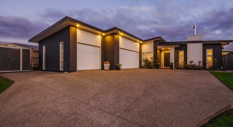  at 15 Monaco Grove, Fitzherbert, Palmerston North