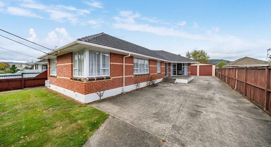  at 80 Fraser Crescent, Elderslea, Upper Hutt