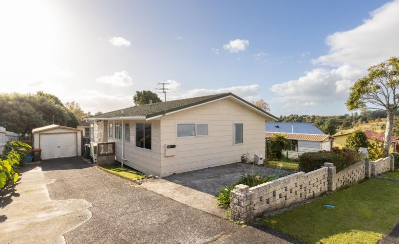  at 35 Riversdale Drive, Merrilands, New Plymouth
