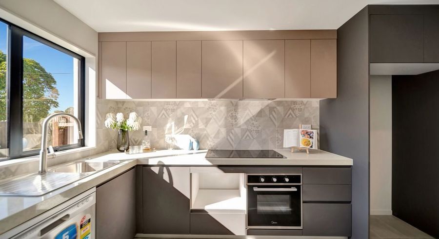  at 12/106 triangle Road, West Harbour, Waitakere City, Auckland
