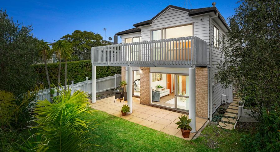  at 20 Corunna Road, Milford, Auckland