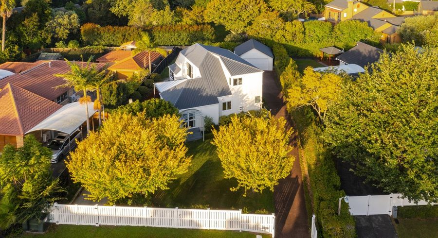  at 16 Waipuia Place, Greenhithe, North Shore City, Auckland