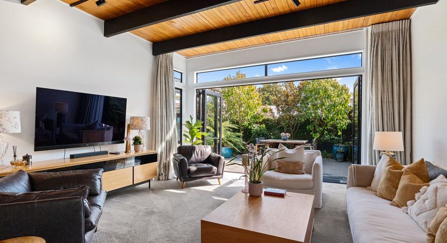  at 69 Innes Road, Merivale, Christchurch City, Canterbury