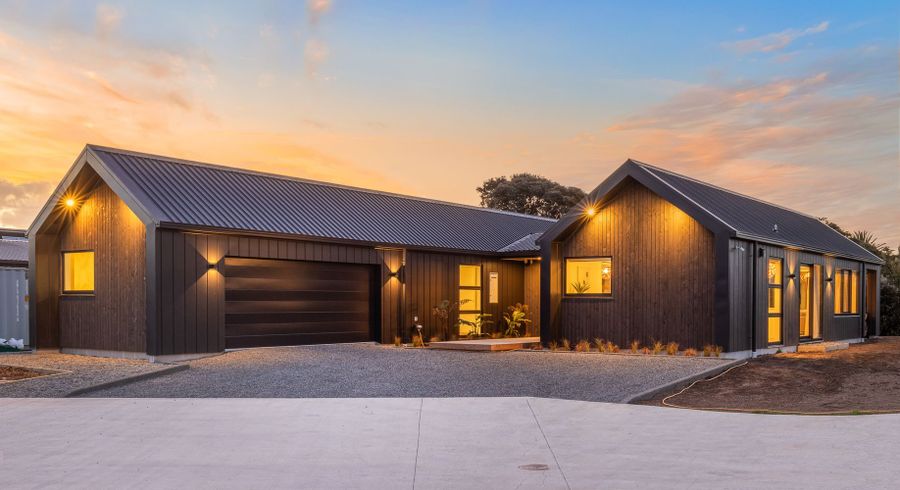  at 35 Titoki Road, Waikanae Beach, Waikanae
