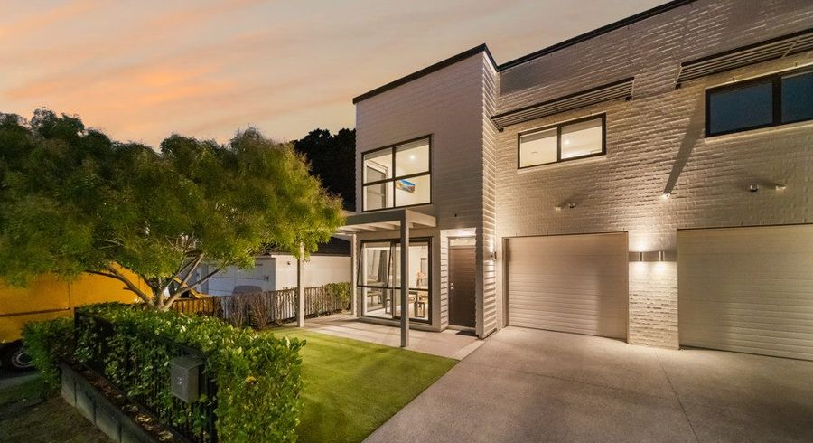  at 38 Matairangi Avenue, Totara Heights, Auckland