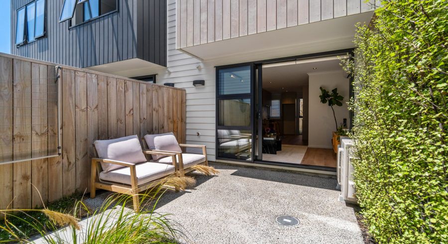  at 1092C Great North Road, Point Chevalier, Auckland