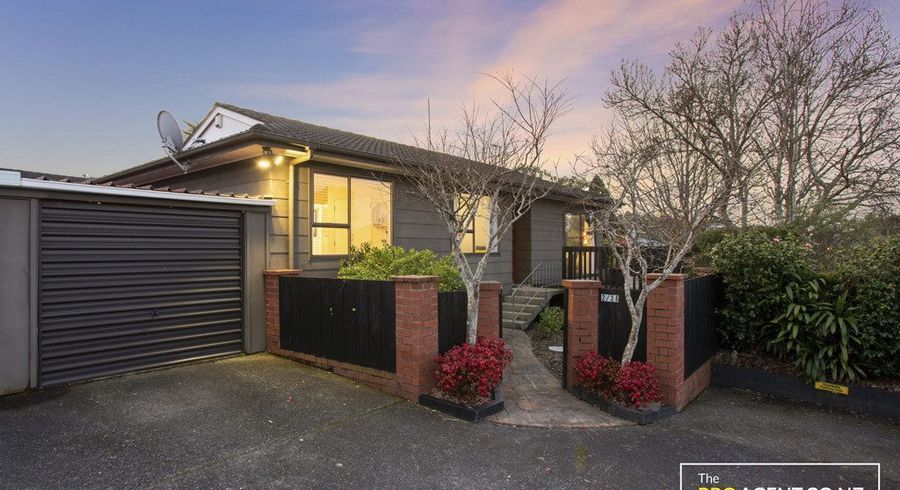  at 21B Glucina Place, Glen Eden, Auckland