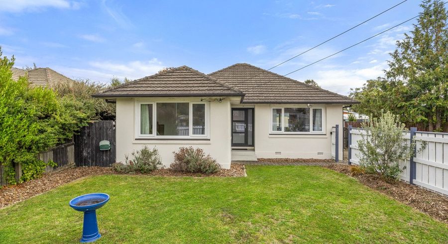  at 11 Curries Road, Hillsborough, Christchurch