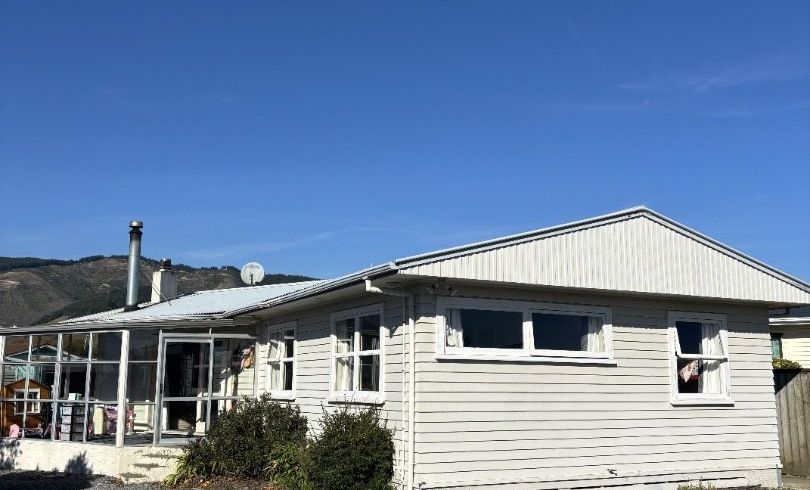  at 57 Gladstone Road, Richmond