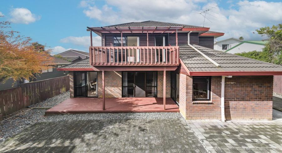  at 2/155 Whitford Road, Somerville, Manukau