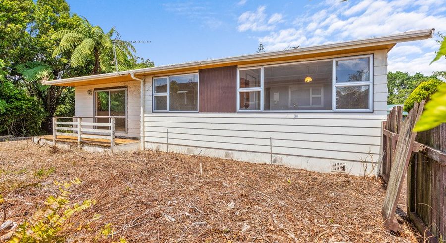  at 17 Carlton Terrace, Westown, New Plymouth
