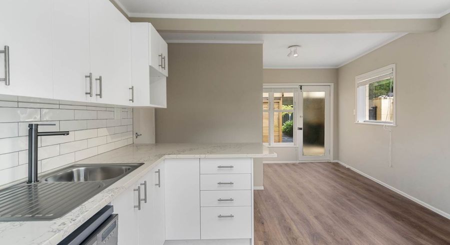  at 1/47 Castleford Street, Green Bay, Waitakere City, Auckland