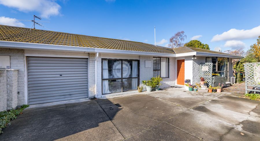  at 2/37 Karnak Crescent, Russley, Christchurch