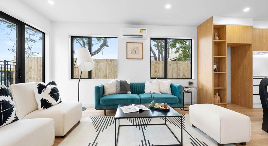  at 121C Gills Road, Bucklands Beach, Manukau City, Auckland