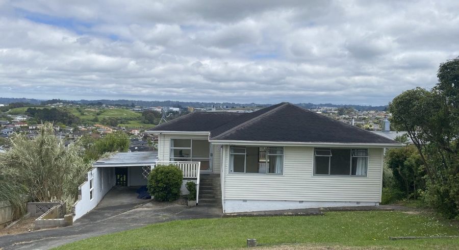  at 604 East Coast Road, Pinehill, North Shore City, Auckland