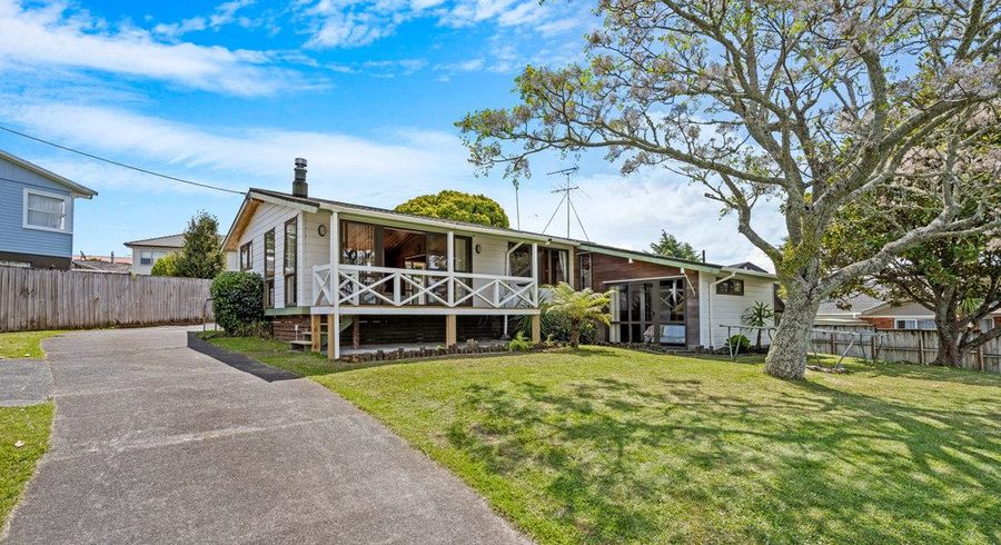  at 26 Cron Avenue, Te Atatu South, Auckland