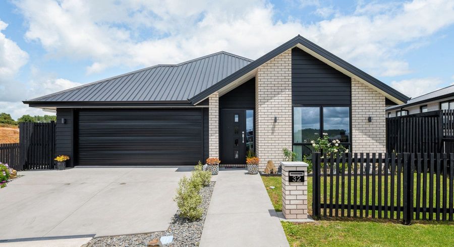  at 32 Oralee Terrace, Peacocke, Hamilton, Waikato