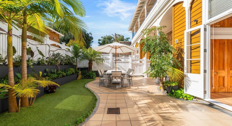  at 5B King Edward Parade, Devonport, North Shore City, Auckland